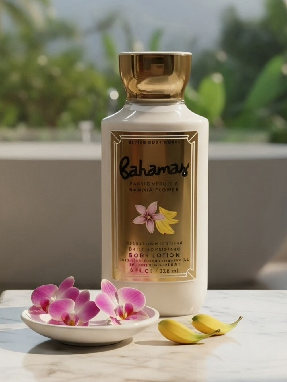 Bath&Body Works Passionfruit & Banana Flower Body Lotion - White & Gold